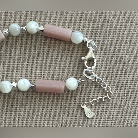 18 inch Mother of Pearl Choker and Pink Conch Shell bead necklace NWOT - Picture 9 of 13